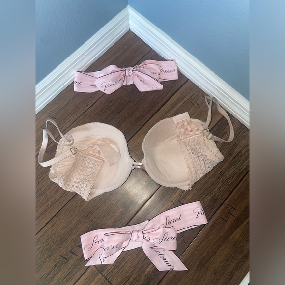 Victoria’s Secret very sexy push up - Picture 14 of 16